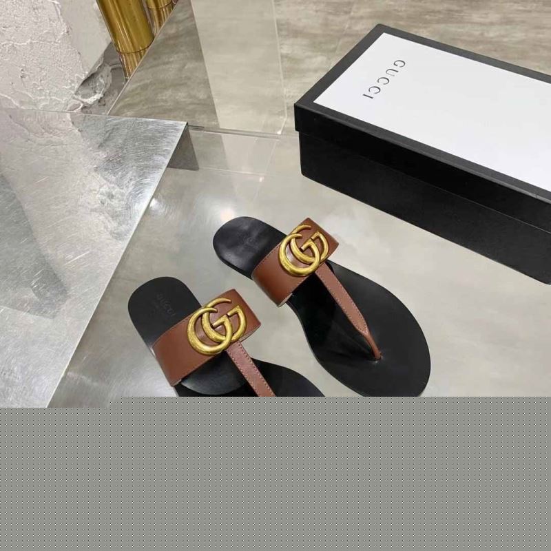 G*u*i slippers